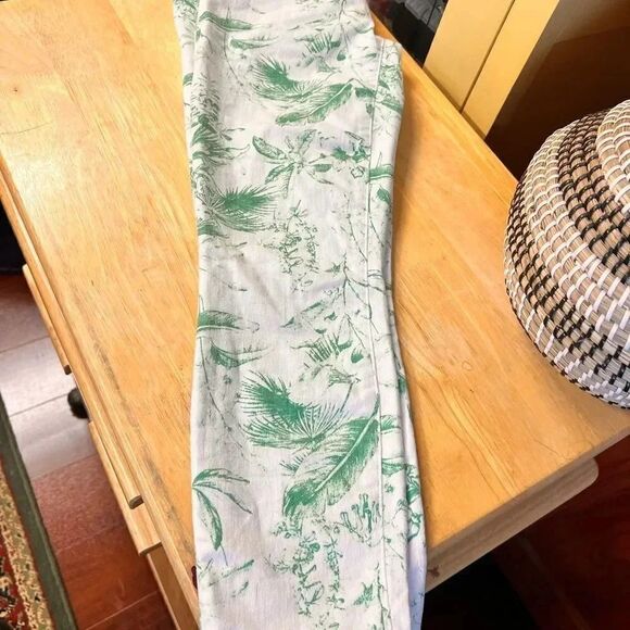 EUC Lucky Brand Green & White Low Rise Crop Lolita Capris Size 2/26 #YT10 - Picture 7 of 9